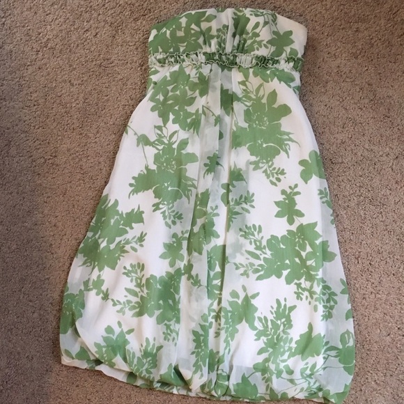 Floral Strapless dress - Picture 2 of 9